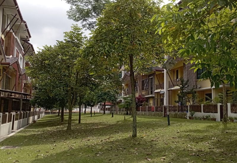 Avenue 2, Lake Valley