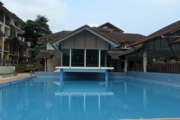 Avenue 2, Lake Valley