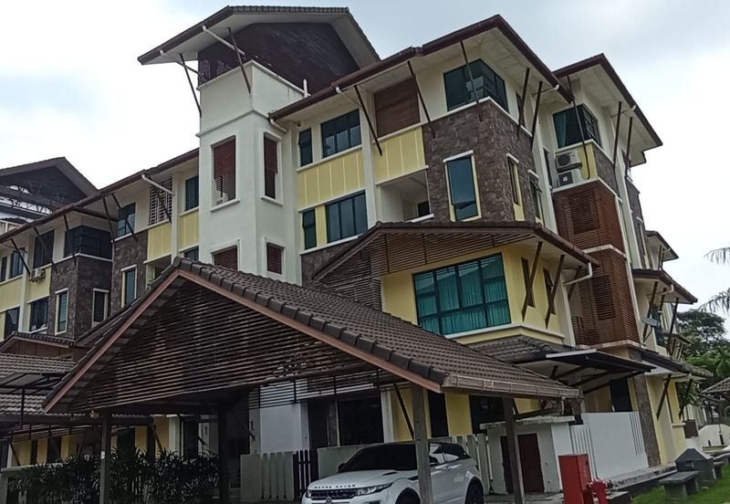 Avenue 2, Lake Valley