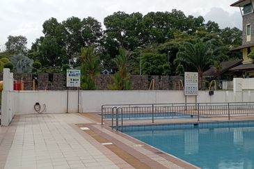 Avenue 2, Lake Valley