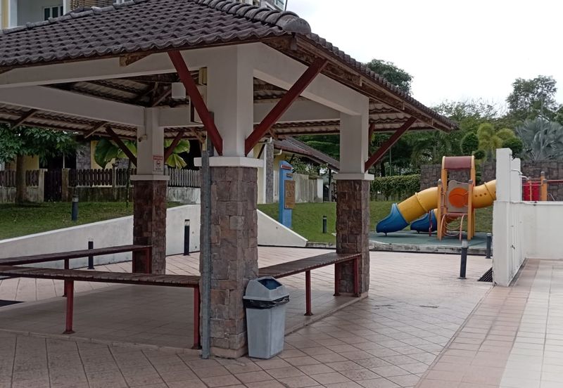 Avenue 2, Lake Valley