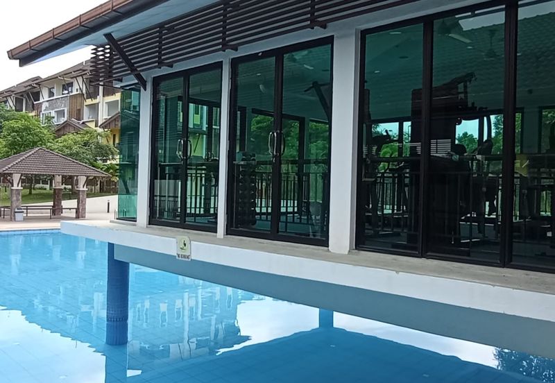 Avenue 2, Lake Valley