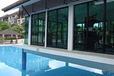 Avenue 2, Lake Valley