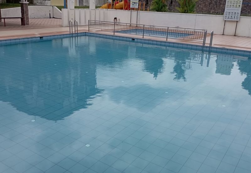 Avenue 2, Lake Valley