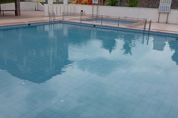 Avenue 2, Lake Valley