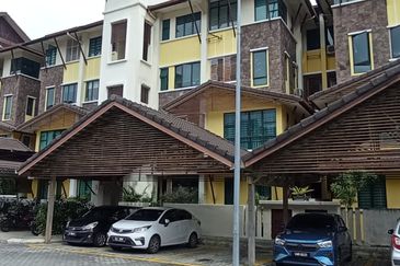 Avenue 2, Lake Valley