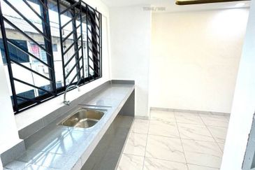 Flat Taman Ungku Tun Aminah