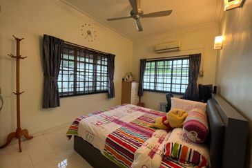 Taman Nong Chik Heights