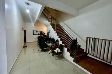 Garden Villa @ Bukit Indah 2