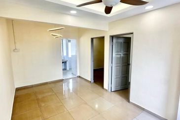 Flat Taman Ungku Tun Aminah