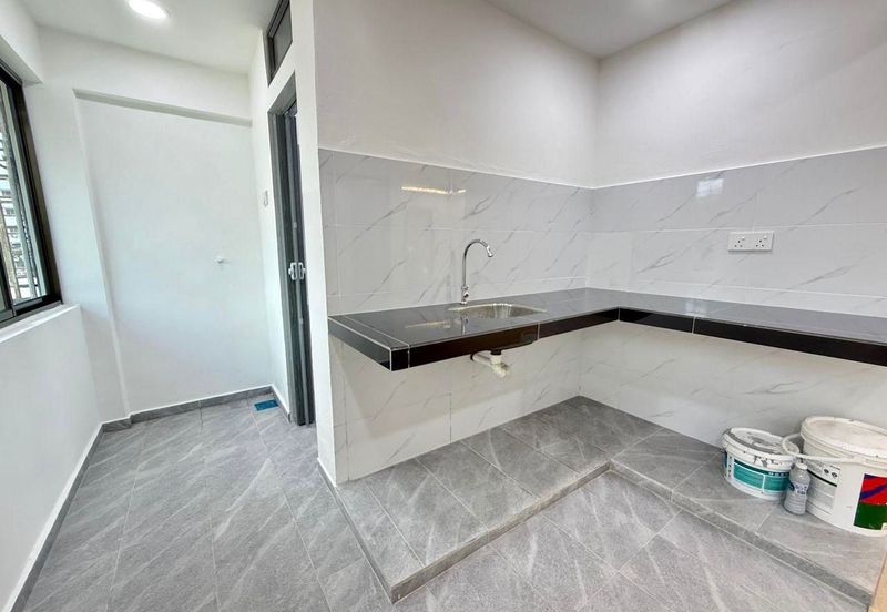 Taman Pulai Utama Flat