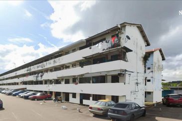 Flat Taman Ungku Tun Aminah