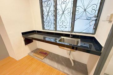 Flat Taman Ungku Tun Aminah