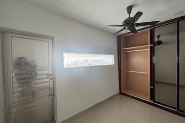 Maple Red, Adda Heights