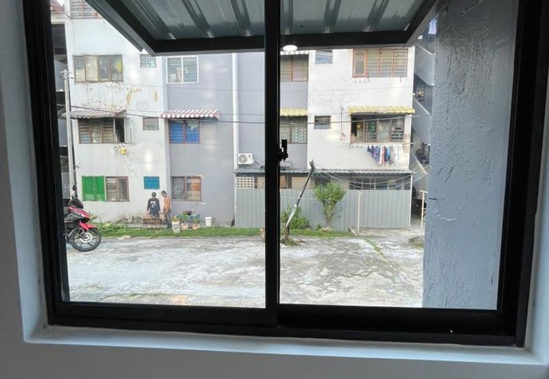 Flat Bandar Selesa Jaya