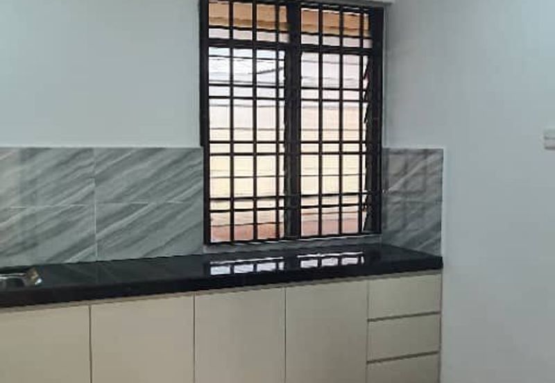 Flat Temenggong, Bandar Indahpura