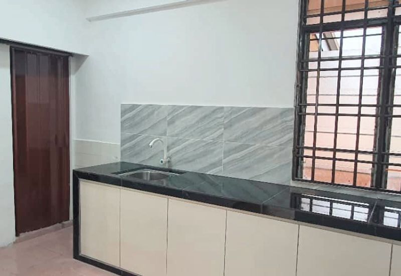 Flat Temenggong, Bandar Indahpura