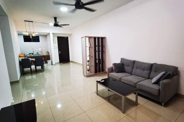 D'Summit Residences @ Kempas Utama