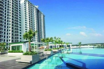D'Summit Residences @ Kempas Utama