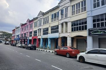Jalan Kota Tinggi