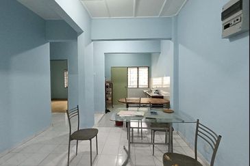 Lily & Jasmine Apartment