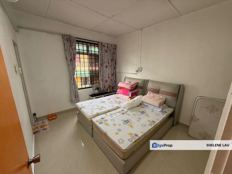 Taman Universiti Double Storey Terrace For Sale, Johor, Skudai
