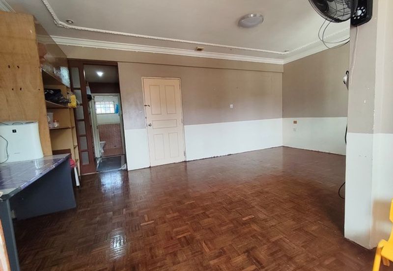 Double storey intermediate at Stapok Selatan Batu Kawa for sale