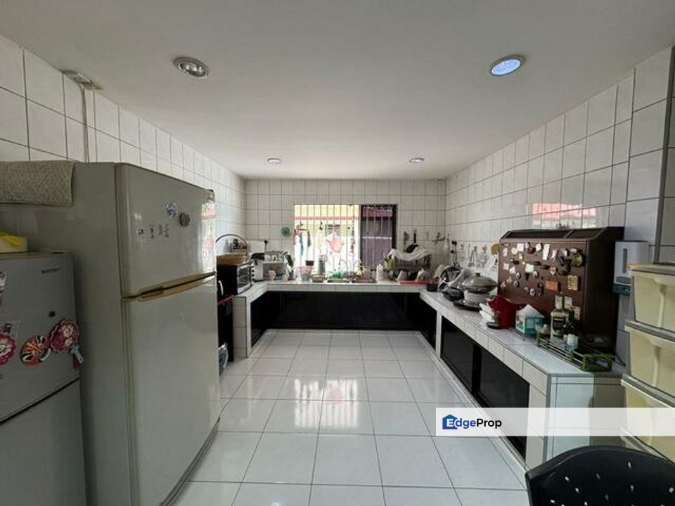 Double Storey Semi-Detached @ Jalan Resak Kali Garden Area for sale, , 