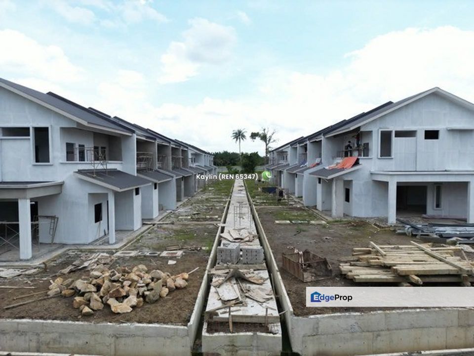 Large unit of Double Storey Terrace at Taman Sedia, Tondong Batu Kawa open for booking, , 