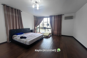 8th Mile Villas D'Royale Double Storey Semi-Detached House for sale