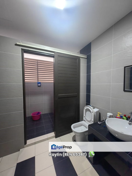 8th Mile Villas D'Royale Double Storey Semi-Detached House for sale, Sarawak, Kuching