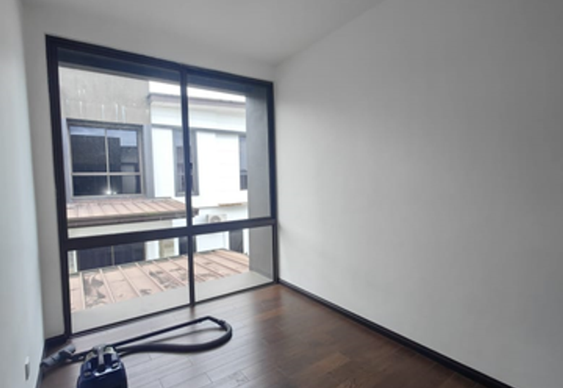 8th Mile Villas D'Royale Double Storey Semi-Detached House for sale