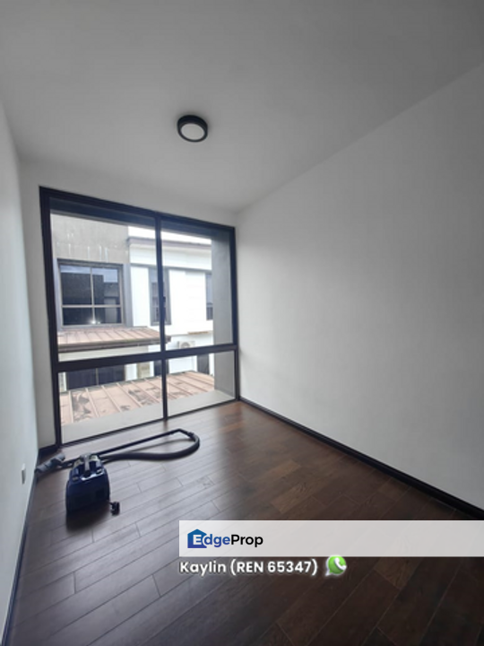 8th Mile Villas D'Royale Double Storey Semi-Detached House for sale, Sarawak, Kuching