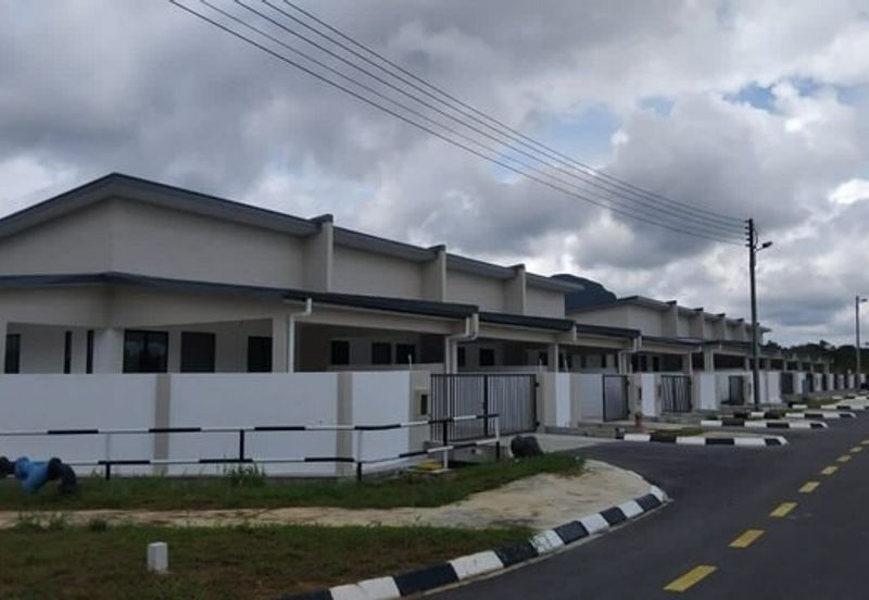 Single Storey Terrace Corner @ Central Emerald, Landeh Open for booking