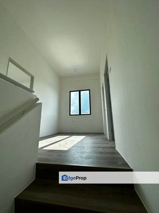 Double Storey Corner Terrace at Moyan for sale, , 