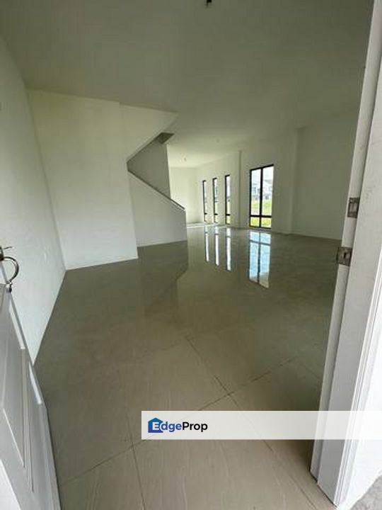 Double Storey Corner Terrace at Moyan for sale, , 