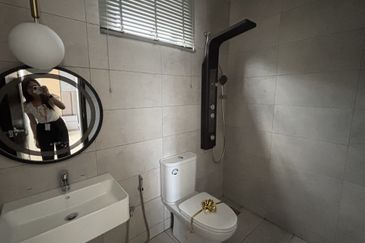 Melrose Residence, Riveria, Kuching-Samarahan Expressway for sale