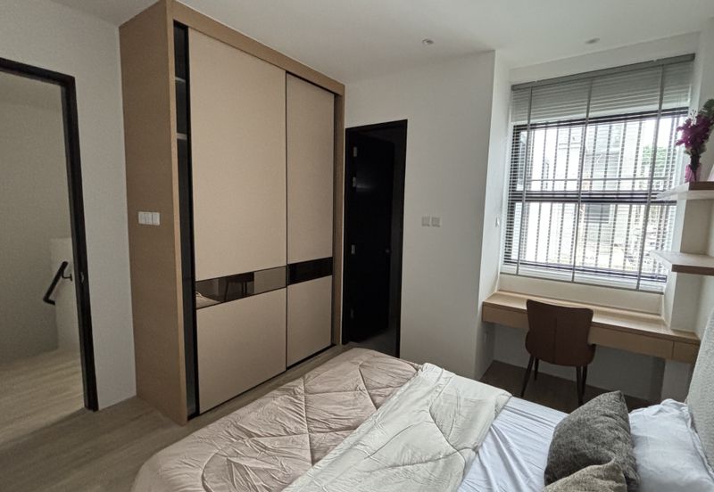 Melrose Residence, Riveria, Kuching-Samarahan Expressway for sale