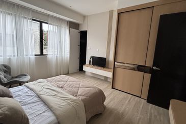 Melrose Residence, Riveria, Kuching-Samarahan Expressway for sale