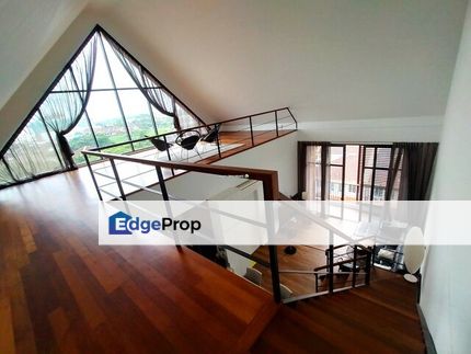 Toorak Park Condominium Duplex Top floor Corner for sale, , 