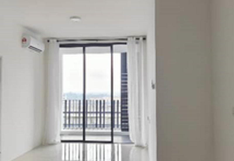Tropics City, 2 bedrooms unit at high floor at prime location for sale
