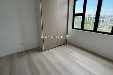 3 bedrooms at Docklands Batu Kawa Stapok open for booking