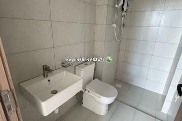 3 bedrooms at Docklands Batu Kawa Stapok open for booking