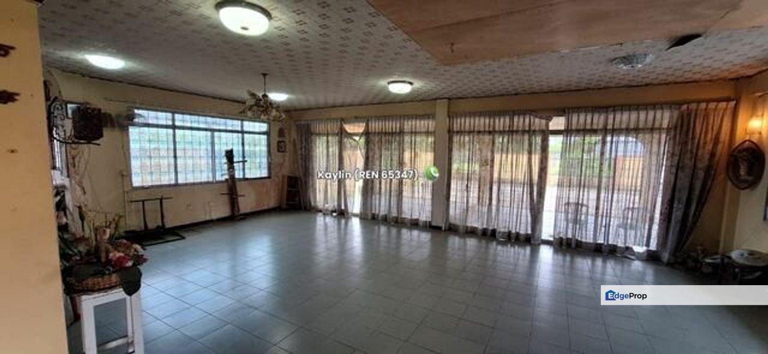 Bungalow/ detached house at Rubber Road for sale, , 