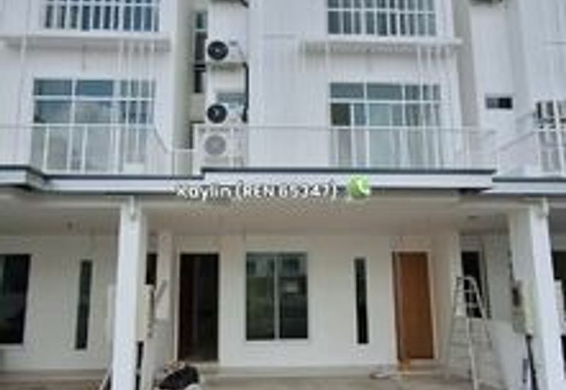 Brand New Marq Suites Townhouse For Sale