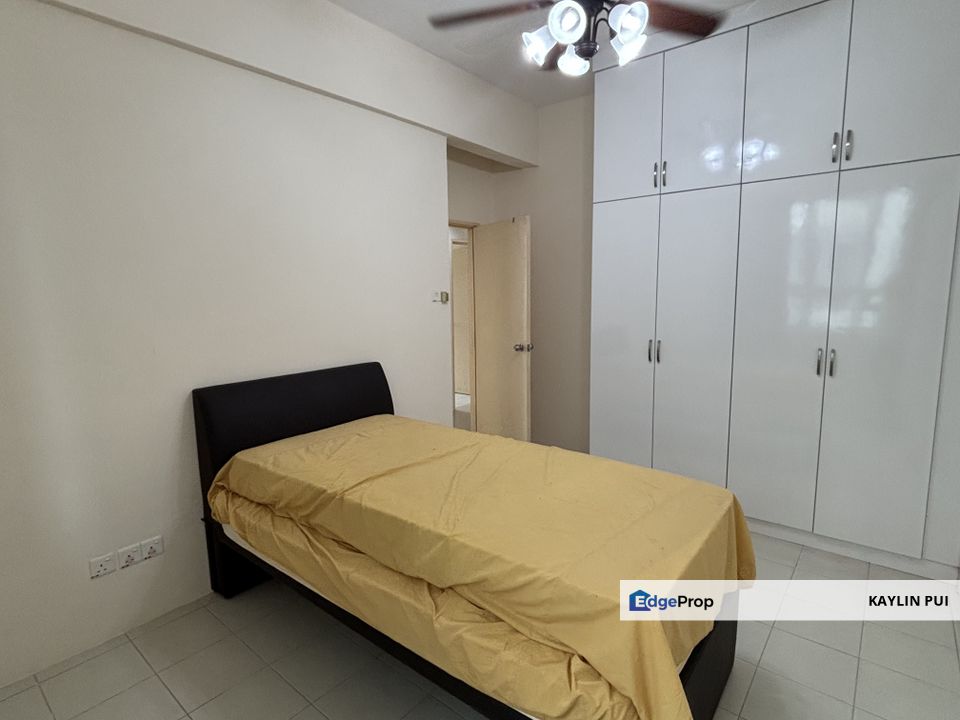 3 bedrooms Block B high floor unit at SkyVilla for sale, Sarawak, Kuching