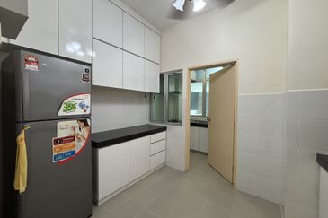 SkyVilla Condominium