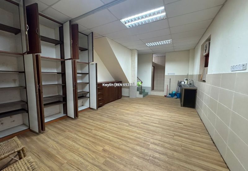 3-Storey Corner Shoplot for Sale @ Carpenter Street, Ewe Hai Street