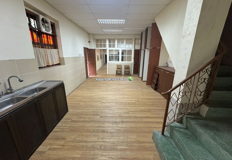 3-Storey Corner Shoplot for Sale @ Carpenter Street, Ewe Hai Street