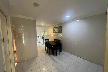 Single Storey Terrace Intermediate at Setia Raja Stutong for sale